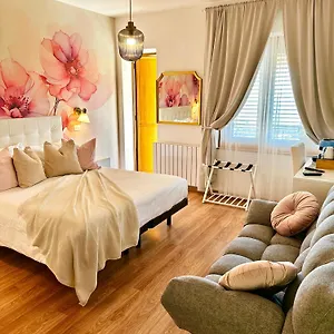 2* Hotel Greta &